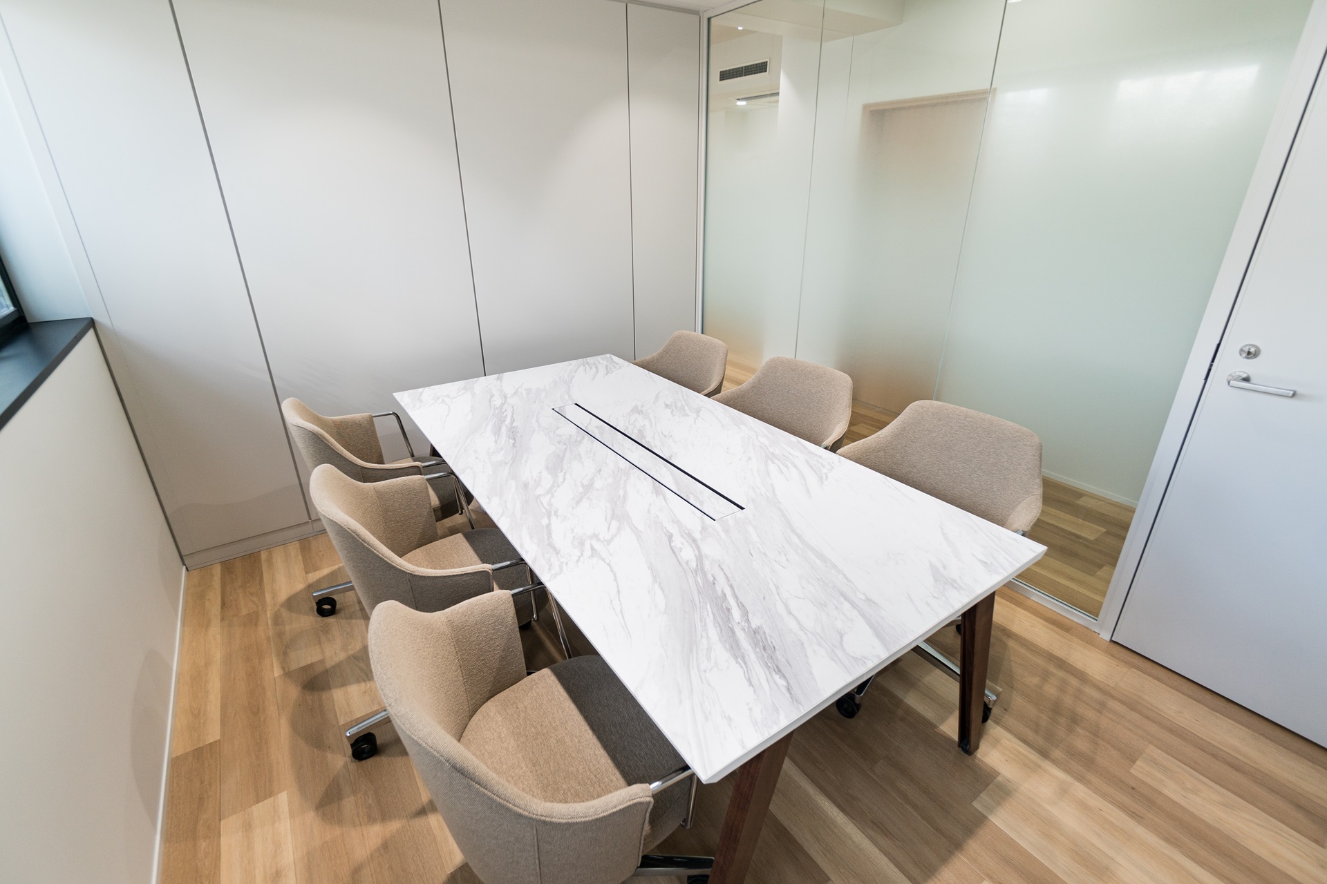 セットアップオフィス施工事例