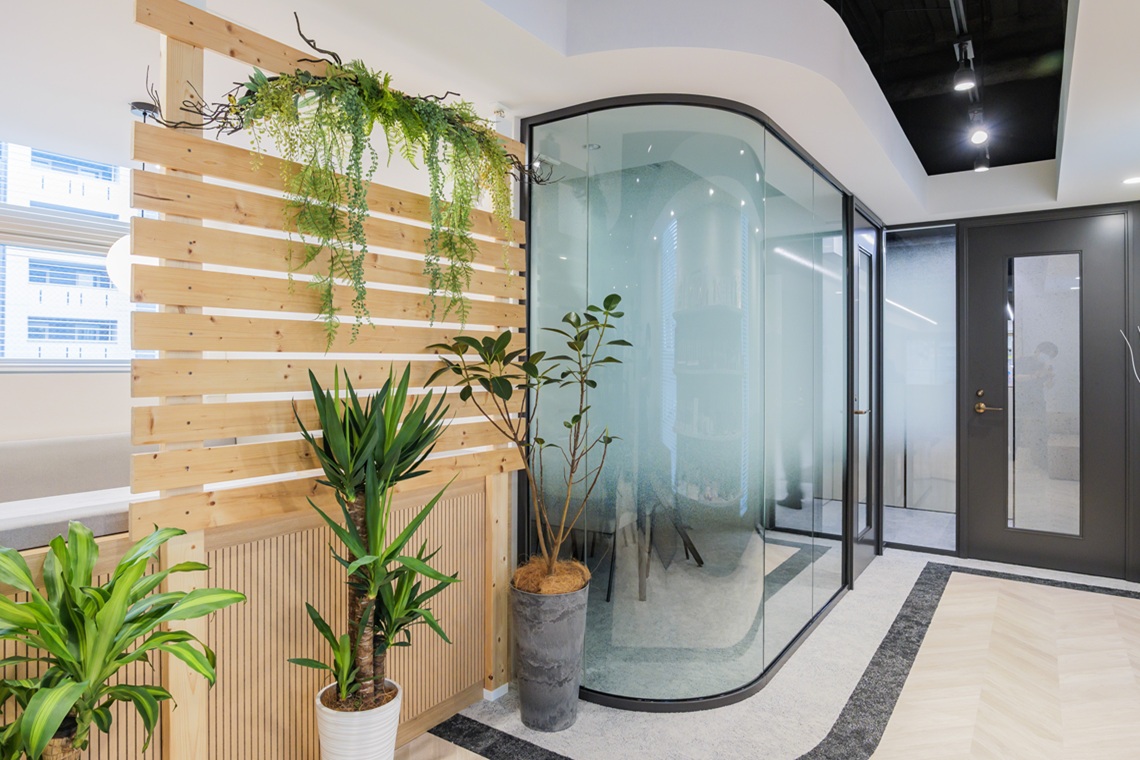 セットアップオフィス　ガラスパーティション