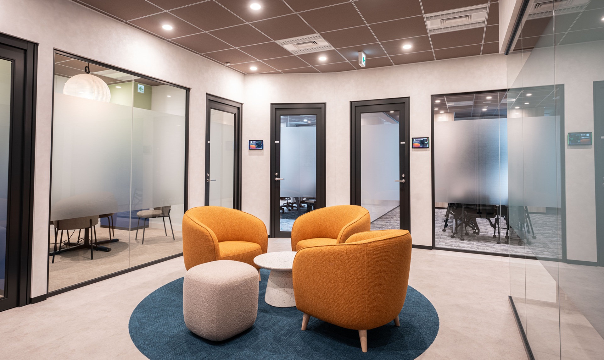 オフィス内装デザイン　エントランス