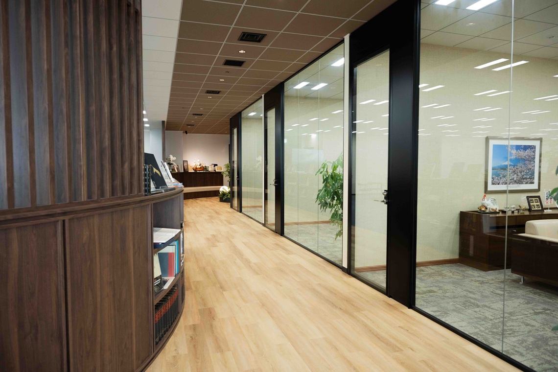 オフィス内装デザイン　執務室