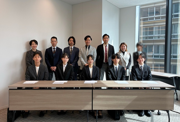 内定式　集合写真