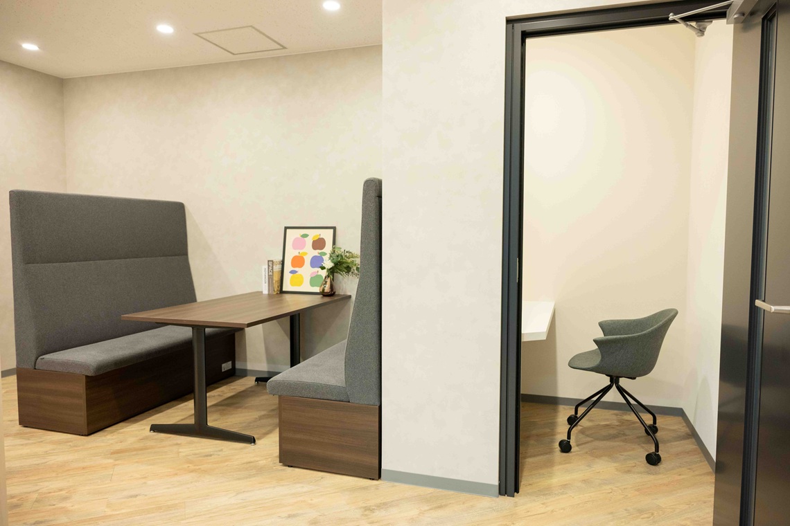 オフィス　ブース