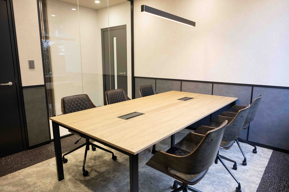 オフィス　会議室