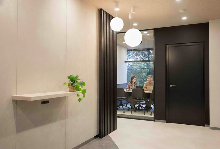 オフィス　エントランス