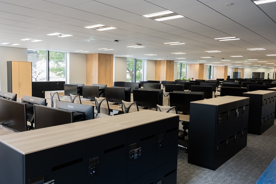 オフィス　執務室