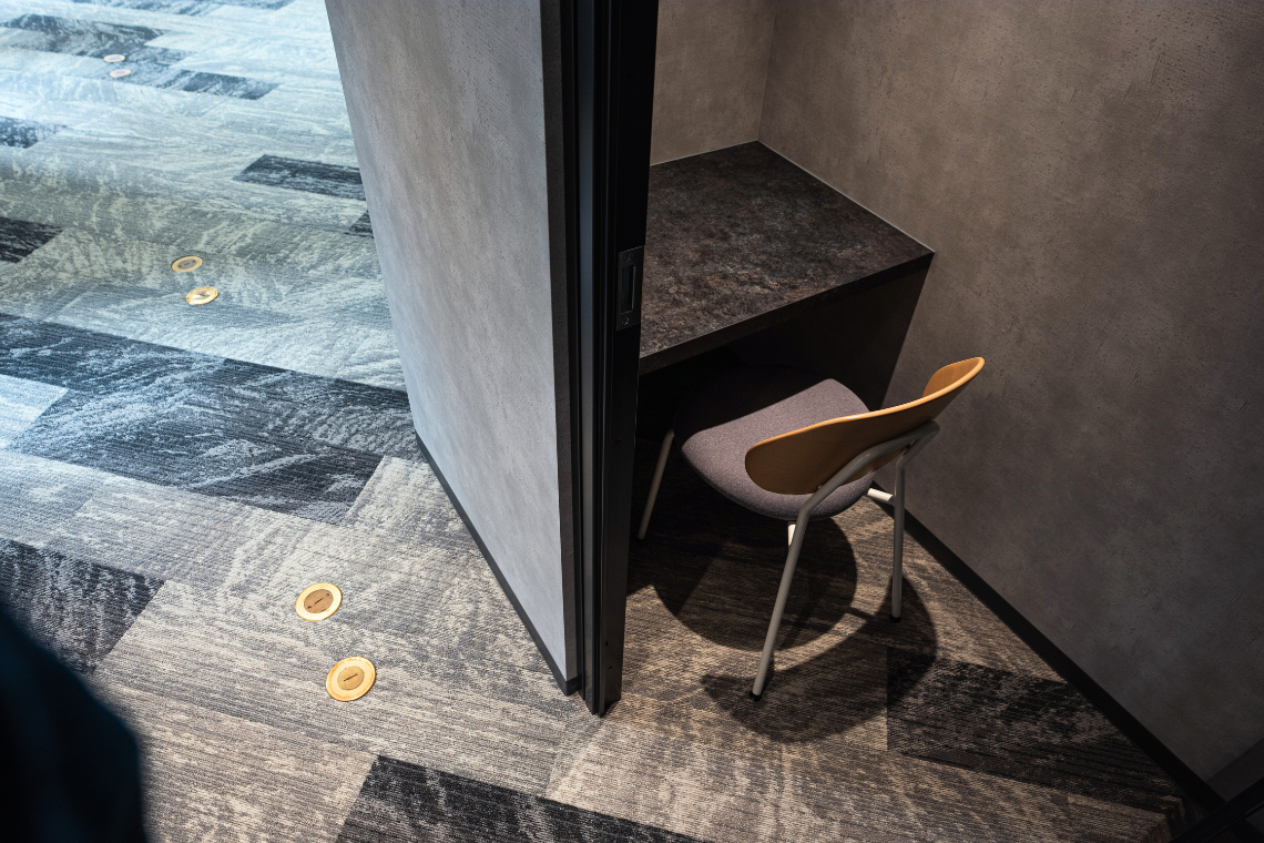 オフィス　個室ブース